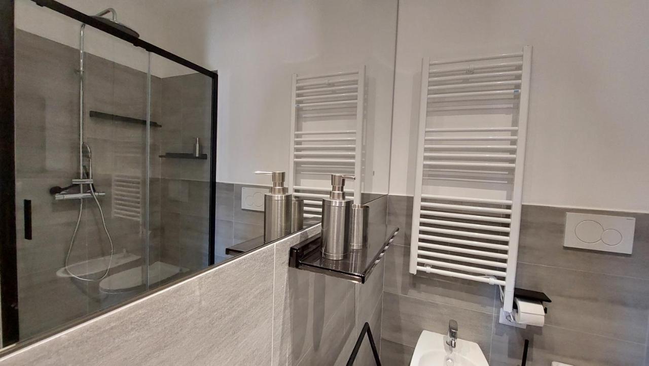 Apartmán Dimora San Bartolomeo - Design, Panoramic View & Culture Řím Exteriér fotografie