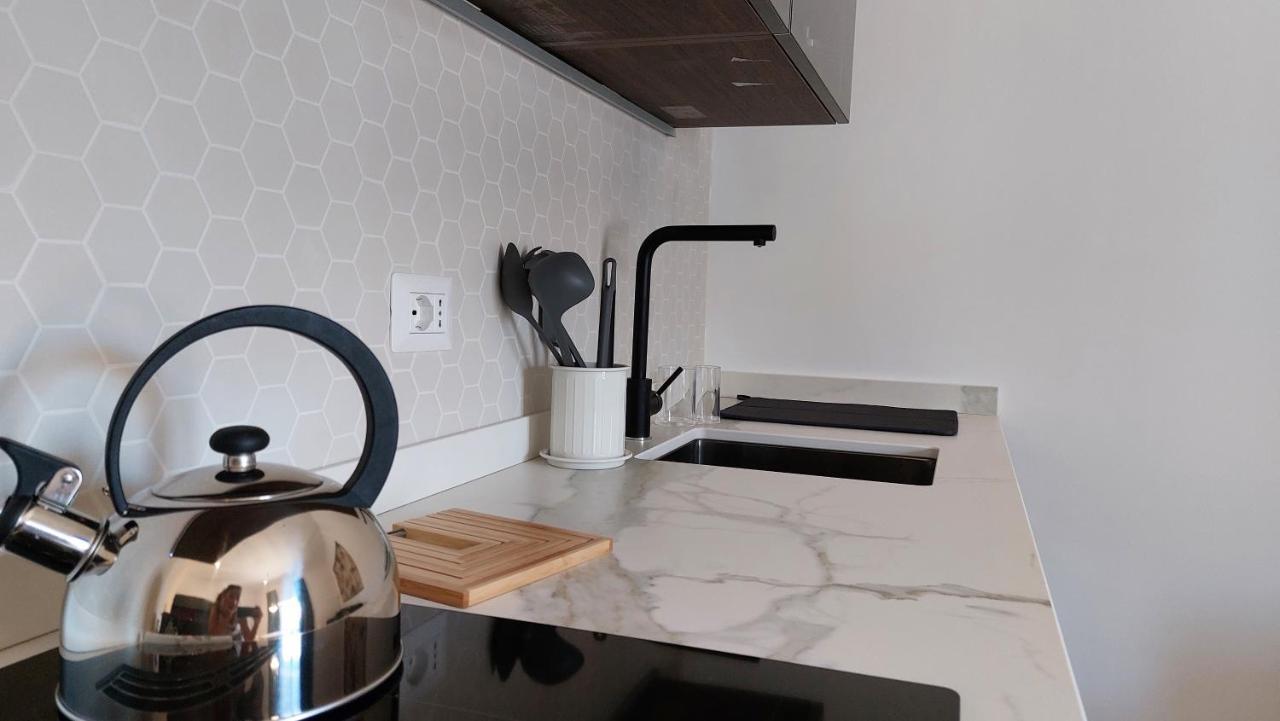 Apartmán Dimora San Bartolomeo - Design, Panoramic View & Culture Řím Exteriér fotografie