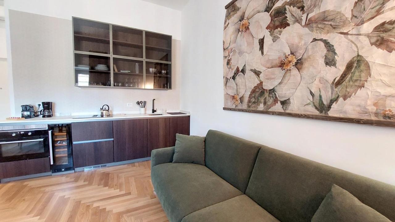 Apartmán Dimora San Bartolomeo - Design, Panoramic View & Culture Řím Exteriér fotografie