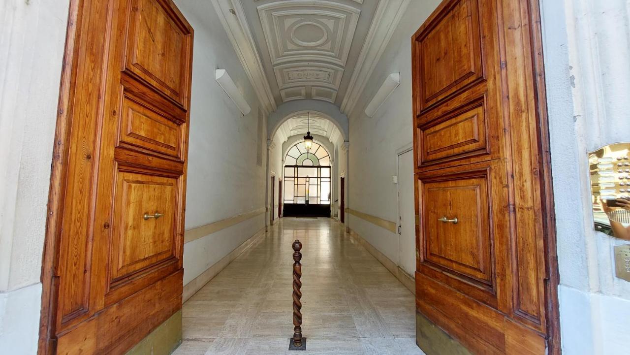 Apartmán Dimora San Bartolomeo - Design, Panoramic View & Culture Řím Exteriér fotografie