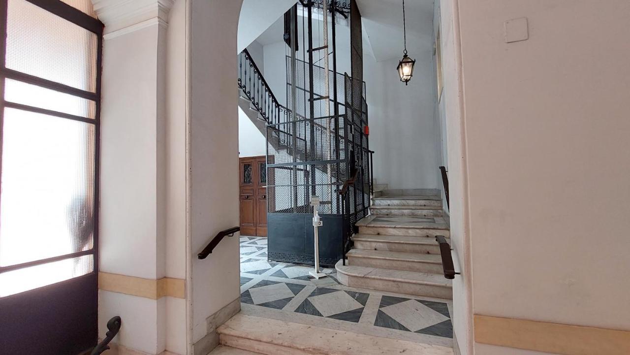 Apartmán Dimora San Bartolomeo - Design, Panoramic View & Culture Řím Exteriér fotografie