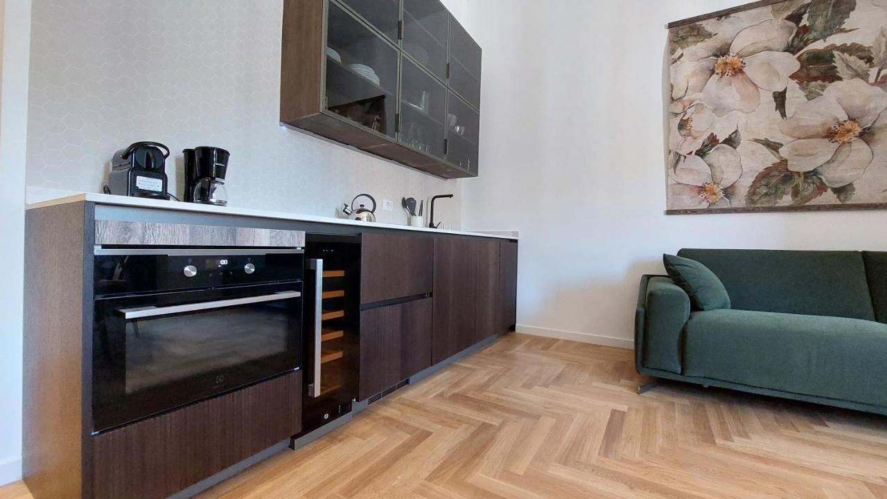 Apartmán Dimora San Bartolomeo - Design, Panoramic View & Culture Řím Exteriér fotografie